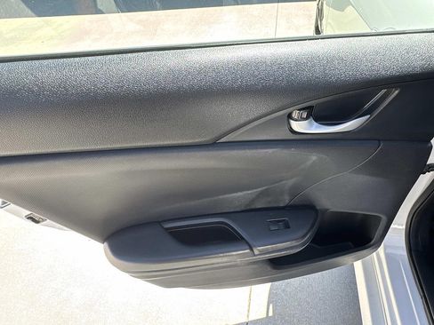 Used 2020 Honda Civic Sport image 17