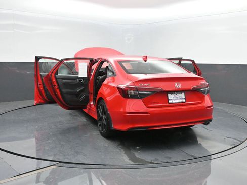 Used 2025 Honda Civic Sport image 39