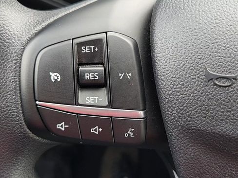 Used 2025 Ford Escape Active AWD/4WD image 12