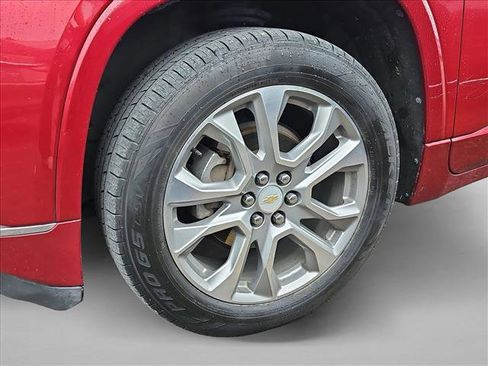 Used 2019 Chevrolet Traverse Premier w/ Driver Confidence II Package image 16