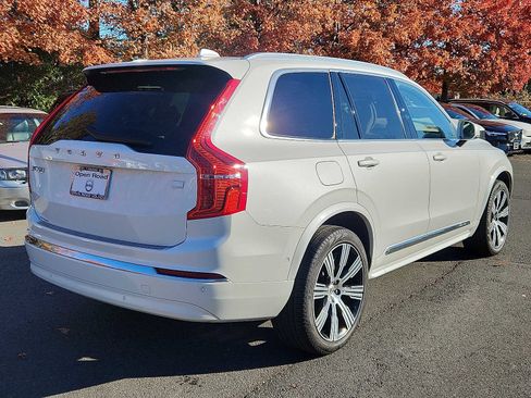 Certified 2024 Volvo XC90 T8 Ultimate w/ Protection Package Premier image 6