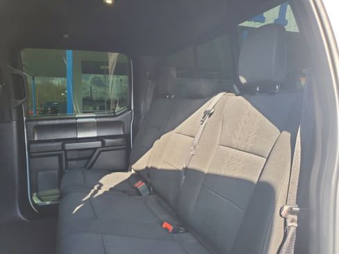 Used 2020 Ford F150 XLT w/ Equipment Group 302A Luxury AWD/4WD image 25