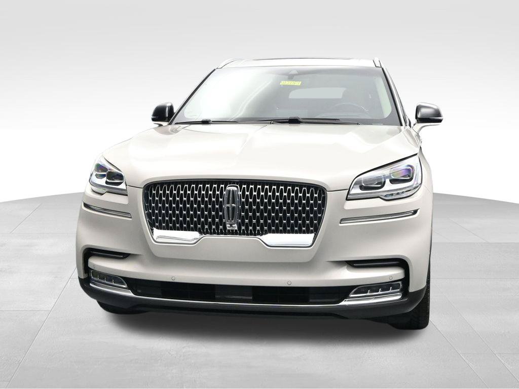 Used 2021 Lincoln Aviator Reserve w/ Equipment Group 202A AWD/4WD image 8
