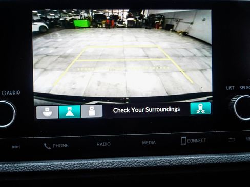 Used 2025 Honda CR-V Sport image 26