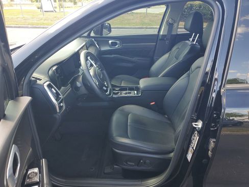 Used 2023 Kia Sorento SX FWD image 18