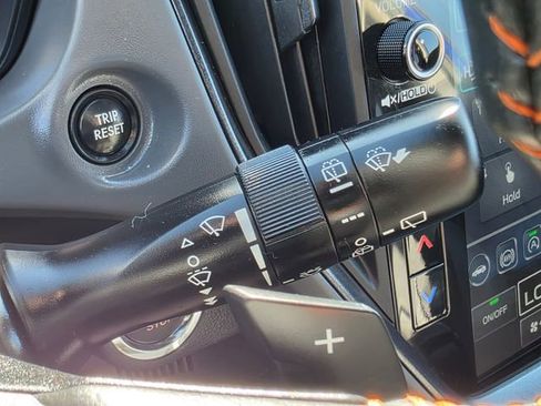 Certified 2024 Subaru Crosstrek 2.5i Limited image 34