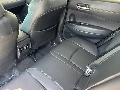 Certified 2025 Toyota Corolla Cross XLE w/ Convenience Package FWD image 16