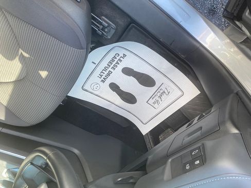 Used 2023 Toyota Highlander LE image 20