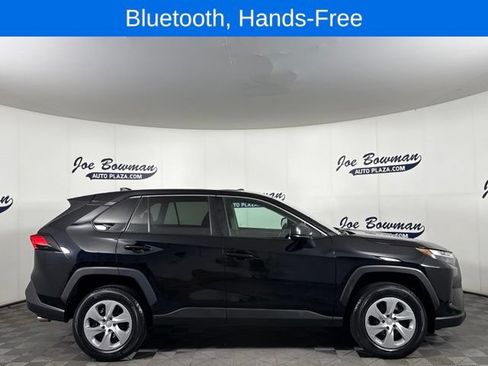 Used 2023 Toyota RAV4 LE AWD/4WD image 6