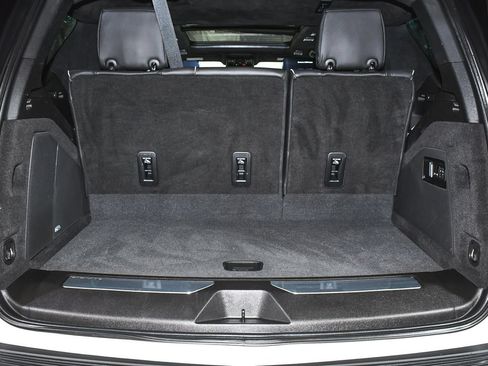 Used 2023 Cadillac Escalade Premium Luxury Platinum AWD/4WD image 72