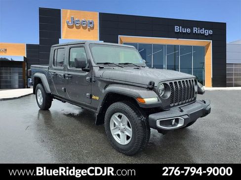 Used 2022 Jeep Gladiator Sport AWD/4WD image 1