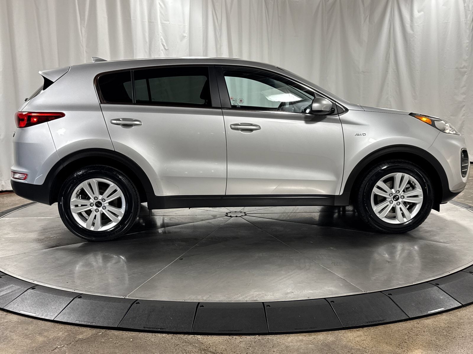 Used 2017 Kia Sportage LX AWD/4WD image 6
