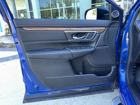 Used 2020 Honda CR-V Touring image 16