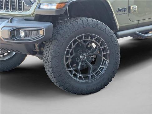 New 2025 Jeep Gladiator Sport AWD/4WD image 10