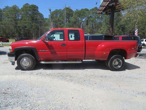 Used 2002 Chevrolet Silverado 3500 2WD Extended Cab image 1