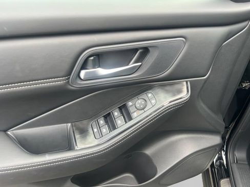 New 2026 Nissan Rogue Dark Armor AWD/4WD image 11