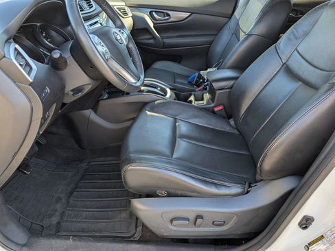 Used 2015 Nissan Rogue SL w/ SL Premium Package image 10