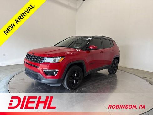 Certified 2021 Jeep Compass Latitude w/ Sun and Sound Group AWD/4WD image 3