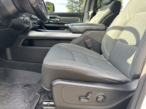 Used 2021 RAM 1500 Big Horn AWD/4WD image 11