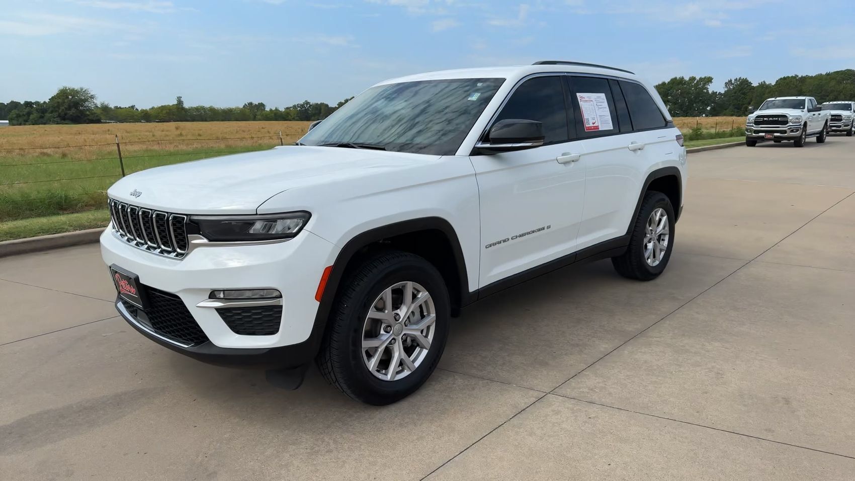 Used 2022 Jeep Grand Cherokee Limited RWD image 5