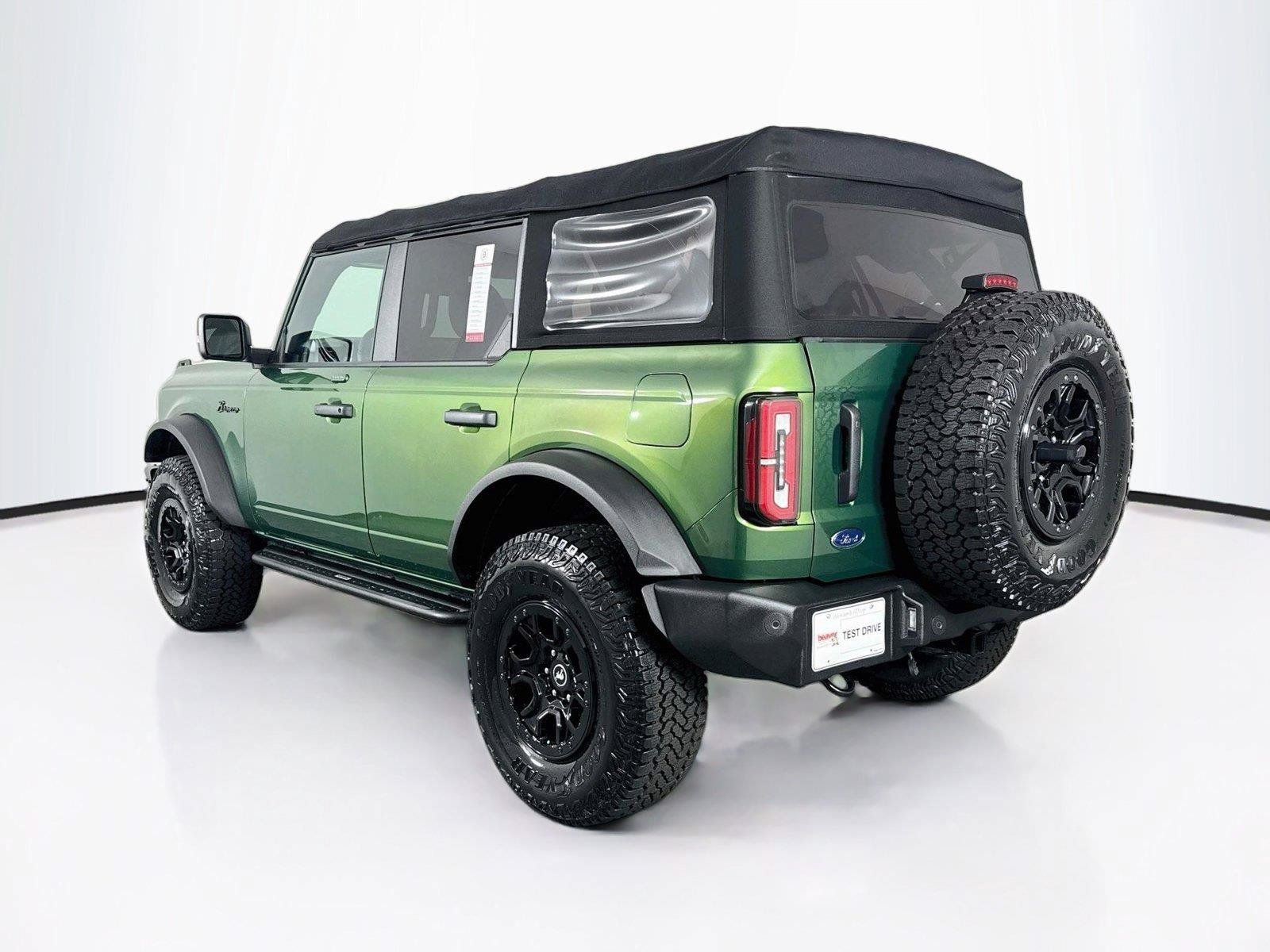 Used 2022 Ford Bronco Wildtrak AWD/4WD image 13