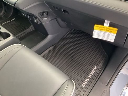 New 2026 Honda Odyssey Touring image 28