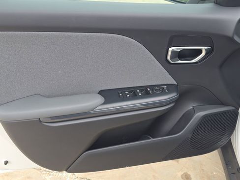 New 2025 Kia K4 EX image 19