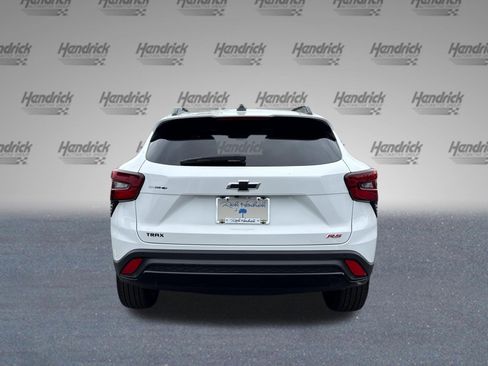 Used 2025 Chevrolet Trax RS w/ Driver Confidence Package FWD image 9