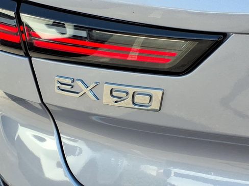 New 2026 Volvo EX90 Plus RWD image 6