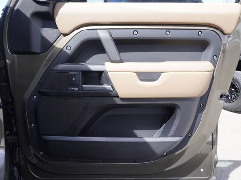 New 2026 Land Rover Defender 110 X-Dynamic SE AWD/4WD image 21