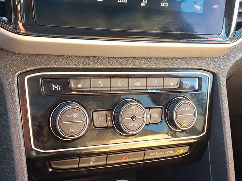 Used 2022 Volkswagen Atlas Cross Sport SEL Premium R-Line image 18