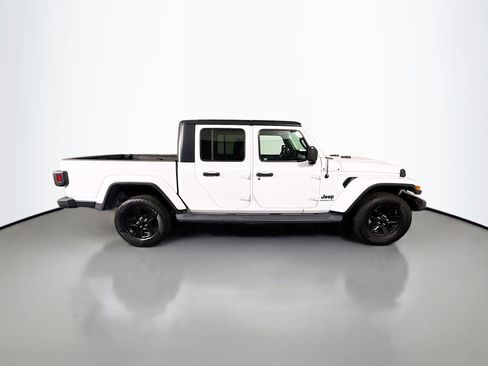Used 2021 Jeep Gladiator Sport image 11