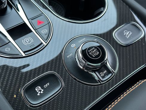 New 2026 Bentley Bentayga Speed AWD/4WD image 26