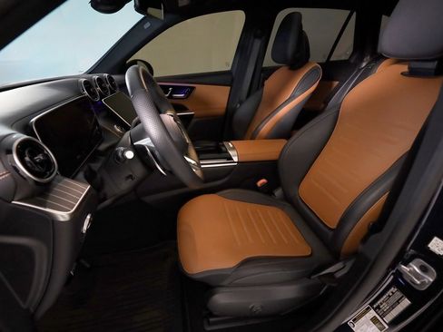 Used 2024 Mercedes-Benz GLC 43 AMG 4MATIC image 18