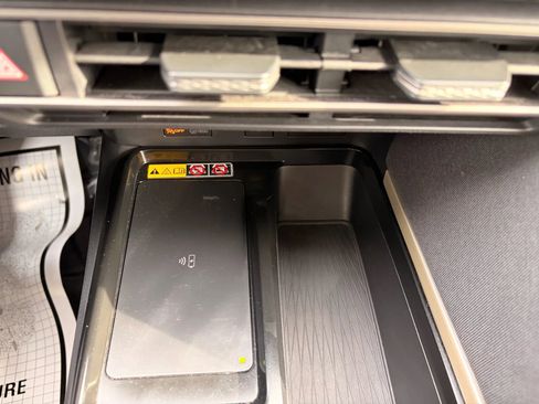 Used 2025 Toyota Camry SE FWD image 75