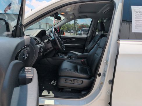 Used 2021 Honda Pilot Touring image 10