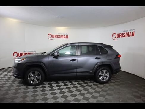 Used 2023 Toyota RAV4 XLE w/ Convenience Package AWD/4WD image 7