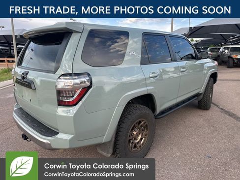 Used 2022 Toyota 4Runner TRD Off-Road Premium AWD/4WD image 7