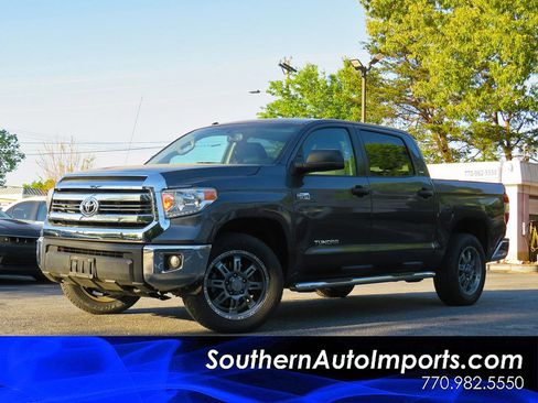 Used 2016 Toyota Tundra SR5 w/ SR5 Upgrade Package AWD/4WD image 1