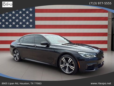 Used 2016 BMW 750i xDrive image 2