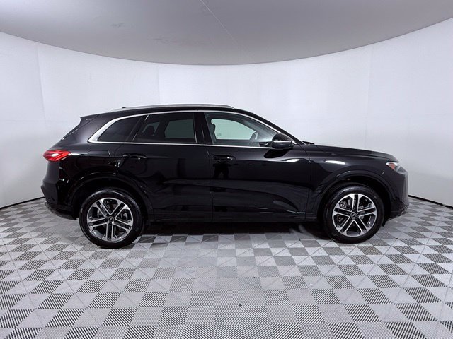 Used 2025 Audi Q5 Premium w/ Convenience Package AWD/4WD image 9
