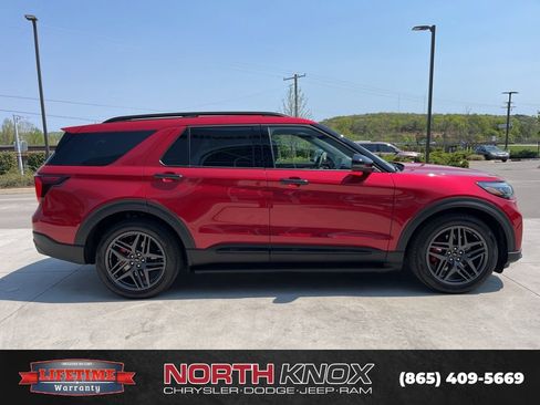 Used 2026 Ford Explorer ST w/ Sun And Sound Package AWD/4WD image 23