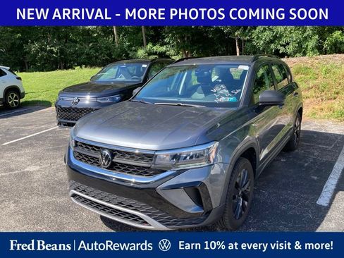 Used 2023 Volkswagen Taos S FWD image 3