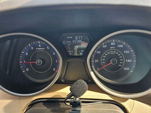 Used 2011 Hyundai Elantra GLS w/ Preferred Equipment Pkg 3 FWD image 24