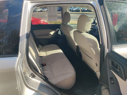 Used 2014 Subaru Forester 2.5i Premium w/ All-Weather Package image 15