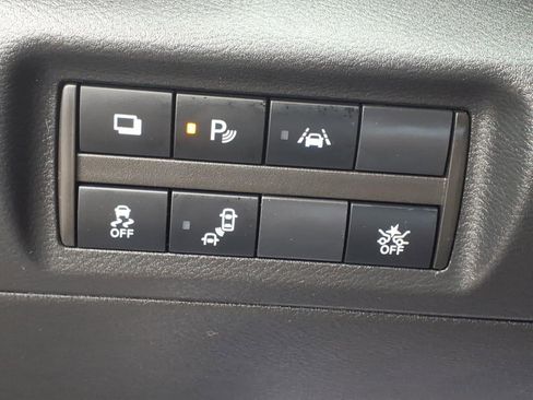 Used 2021 Nissan Kicks S FWD image 14
