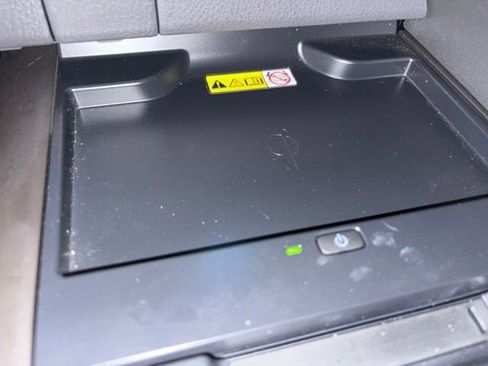 Certified 2022 Toyota Camry XLE w/ Navigation Package image 15