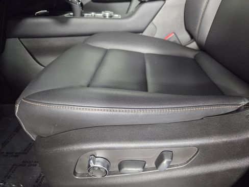 Used 2023 Cadillac XT4 Sport FWD image 11
