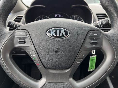 Used 2017 Kia Forte LX image 15