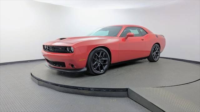 Used 2019 Dodge Challenger R/T w/ Blacktop Package RWD image 2